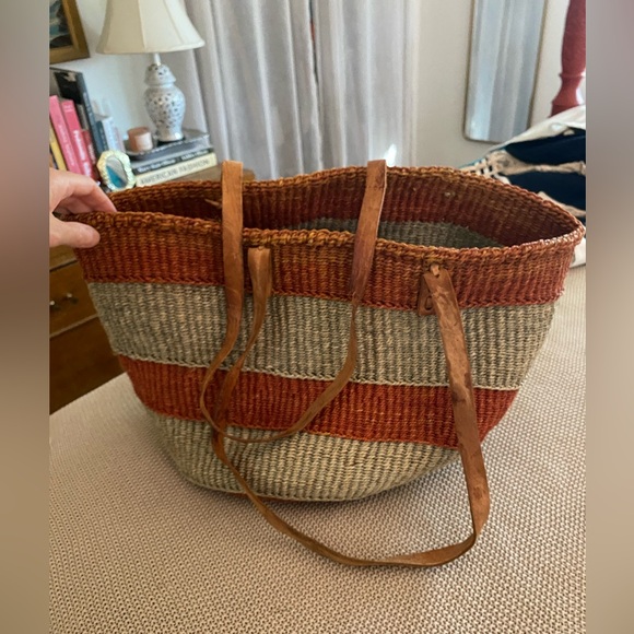 Vintage Handbags - Vintage Sisal Woven Basket Bag